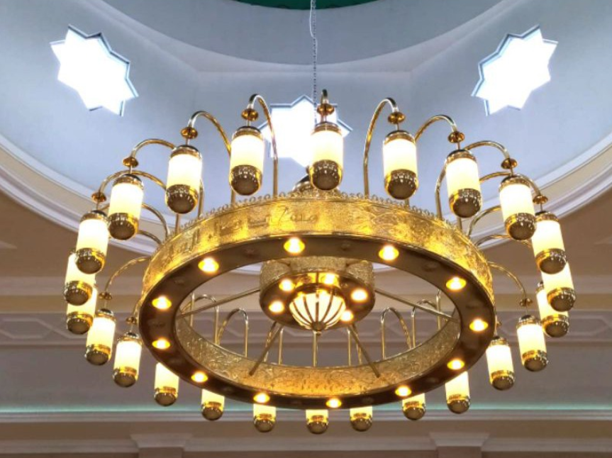 Lampu Gantung Masjid